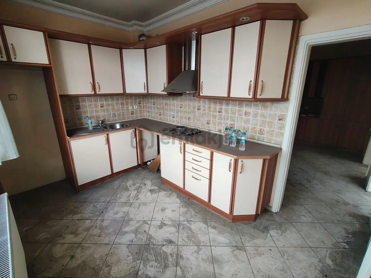 Gazi Caddesine Cephw Satılık Daire - 15
