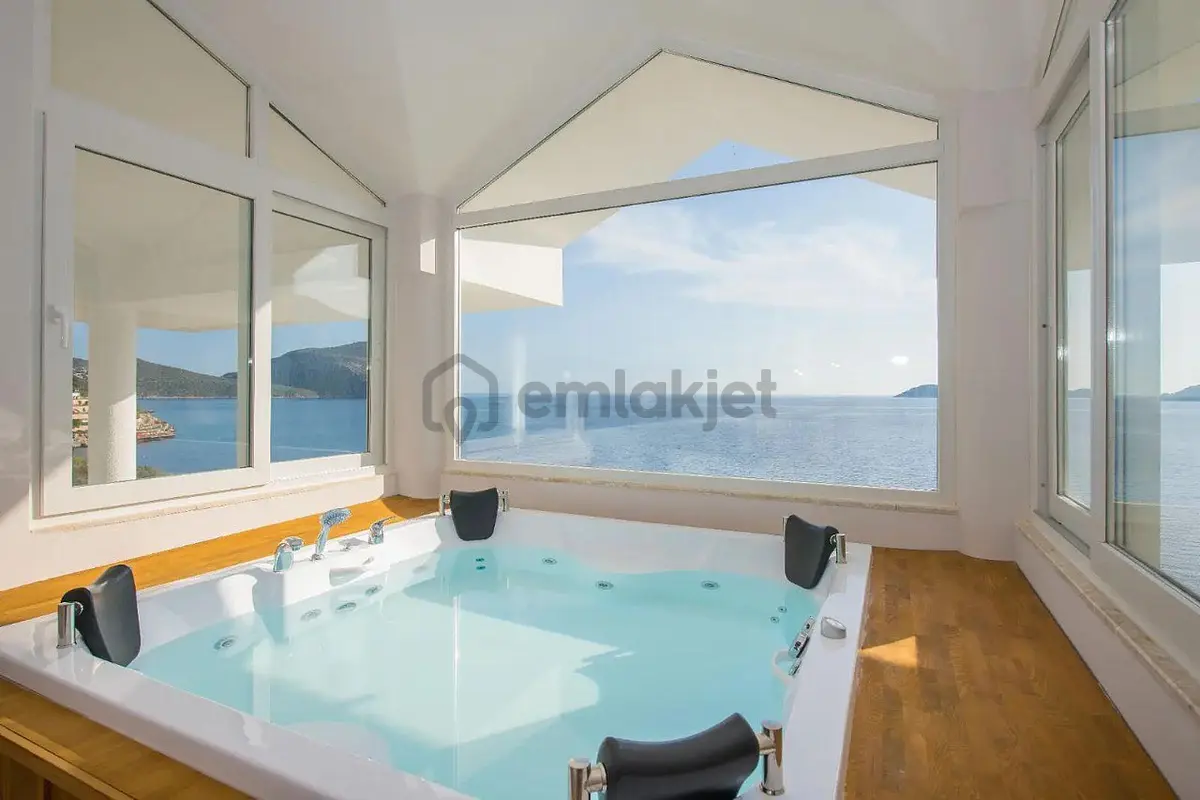 Kaş Kalkan’da Denize Sıfır Full Eşyalı Lüks Villa - 26