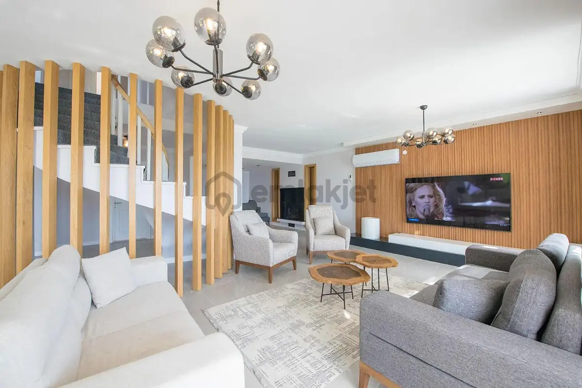 Kaş Kalkan’da Denize Sıfır Full Eşyalı Lüks Villa - 8