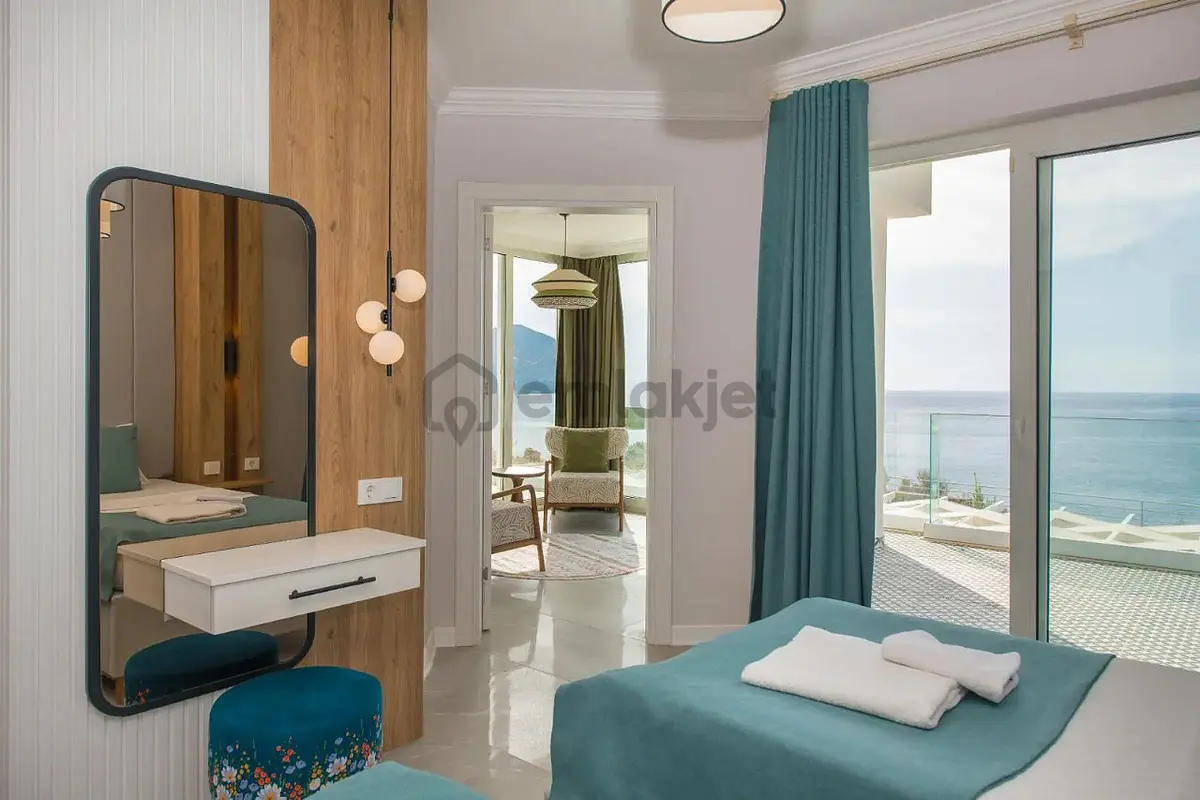 Kaş Kalkan’da Denize Sıfır Full Eşyalı Lüks Villa - 33