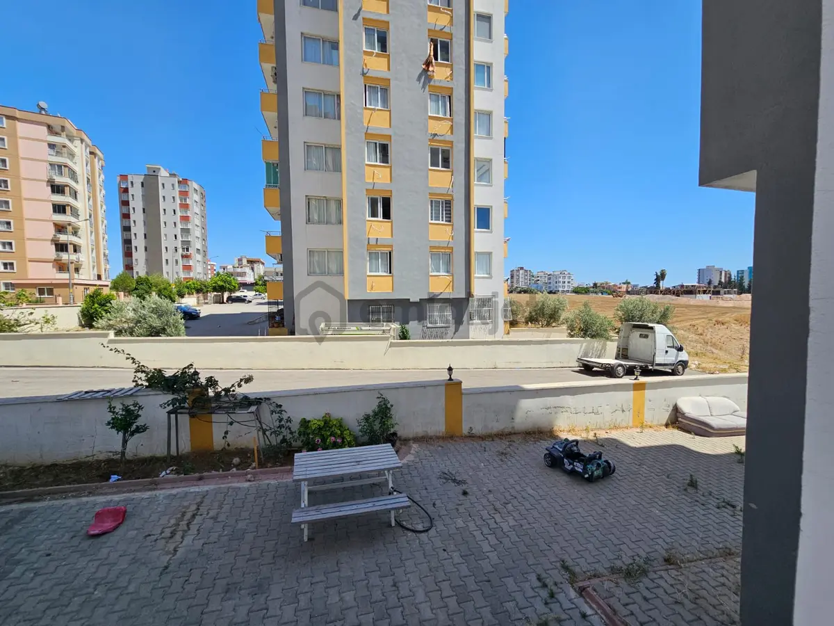 Sarıçam Gültepe De Mükemmel Bir Cadde Üstünde