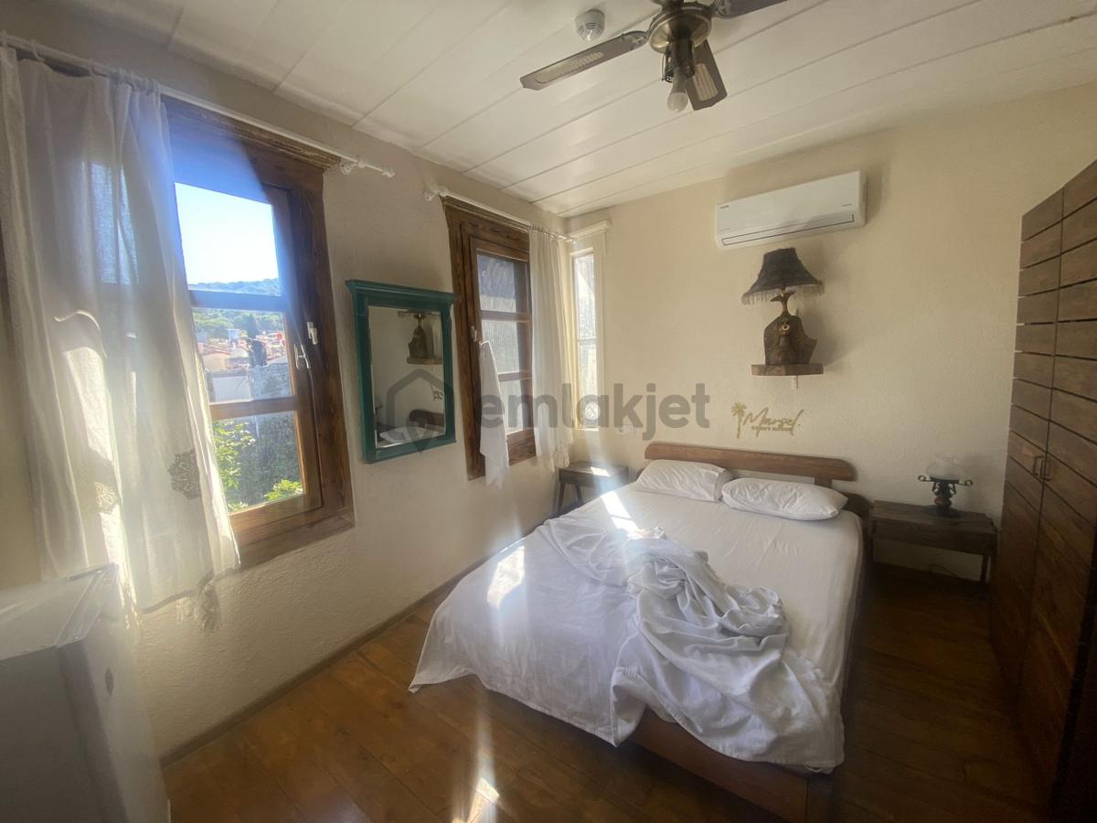 Balıkesir Ayvalık Ta Satılık Pansiyon - 14