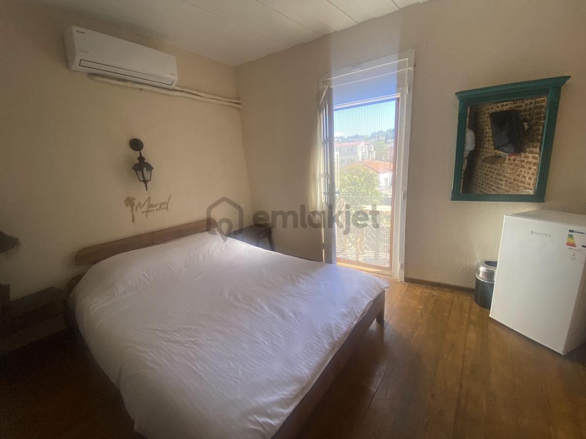 Balıkesir Ayvalık Ta Satılık Pansiyon - 12