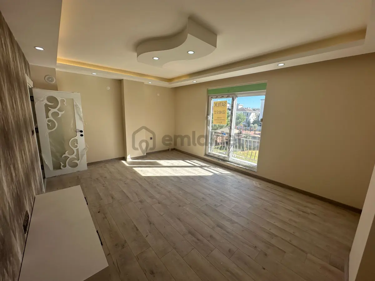 Aktoprakta Site İçerisinde Sıfır Asansörlü 2+1 - 6