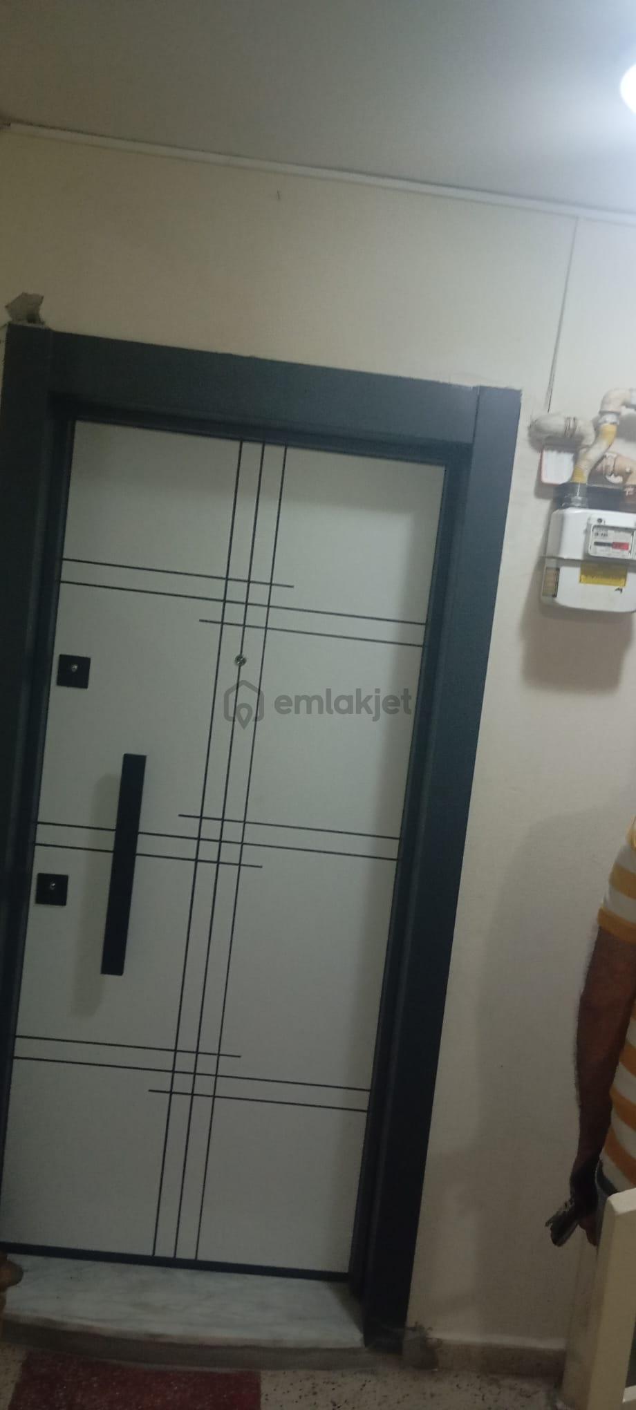 Eşrefpaşa Cadde Üstü Satılık Daire - 13