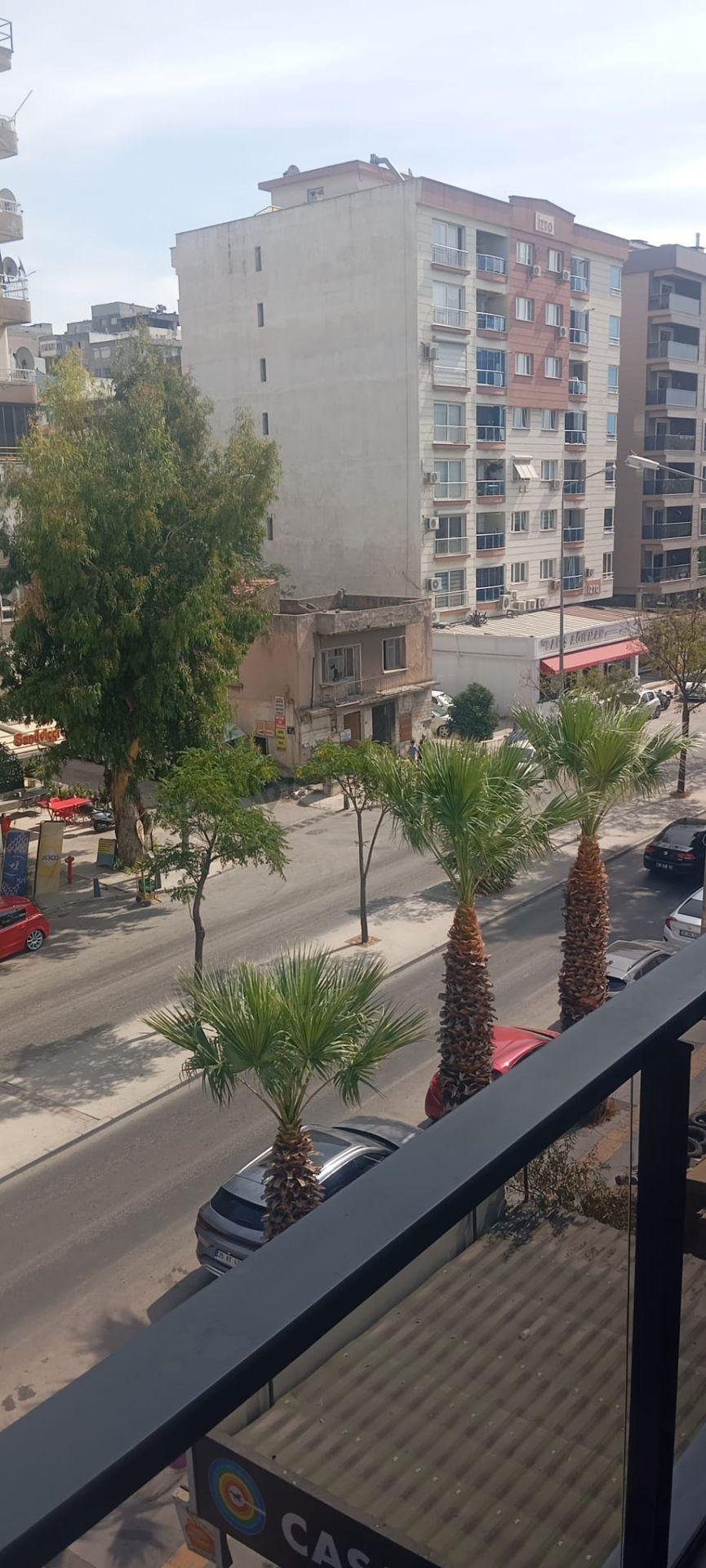 Eşrefpaşa Cadde Üstü Satılık Daire - 12