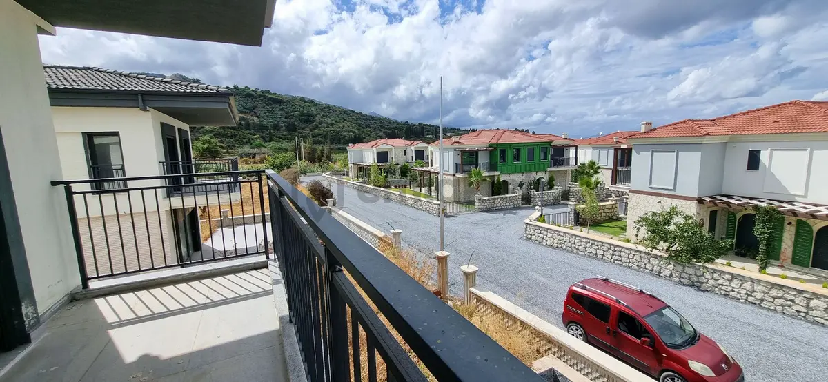 Müstakil Özel Havuzlu 3+1yazlık - 3