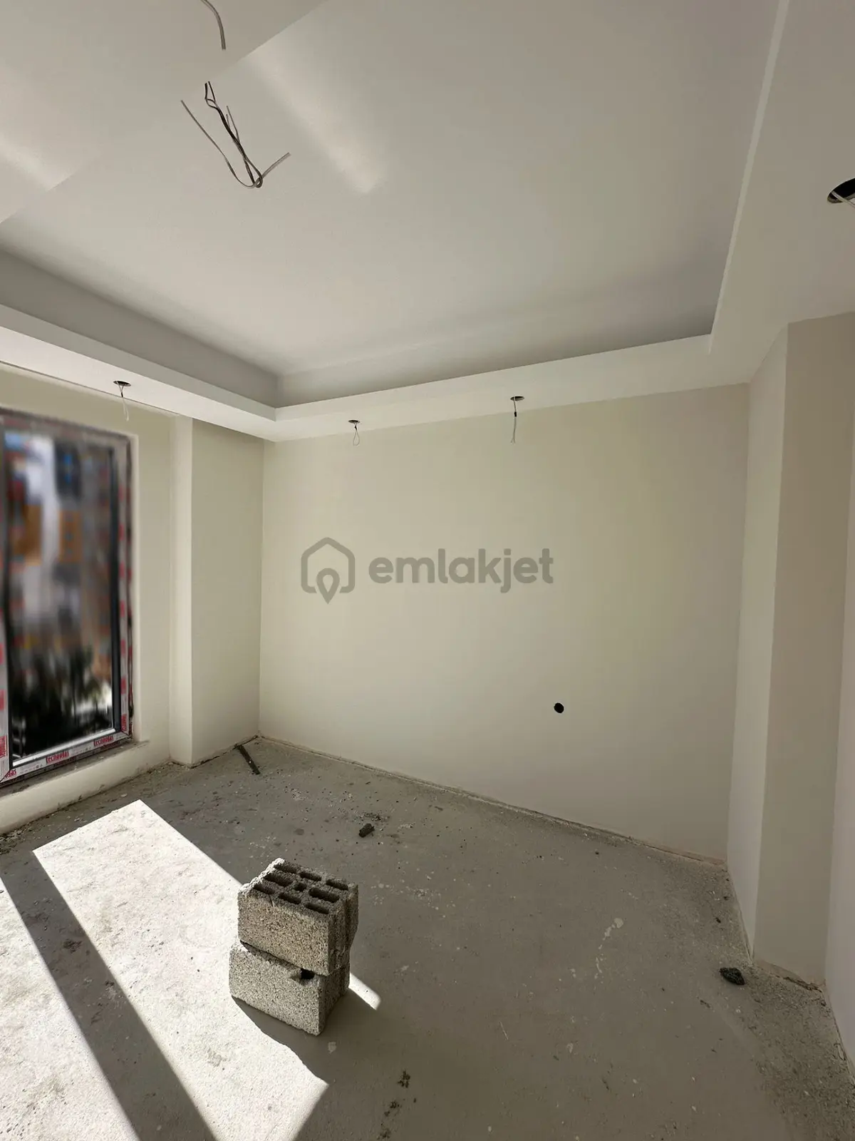 Van'ın En Güzel Konumunda Satılık 1+1 Daire - 4