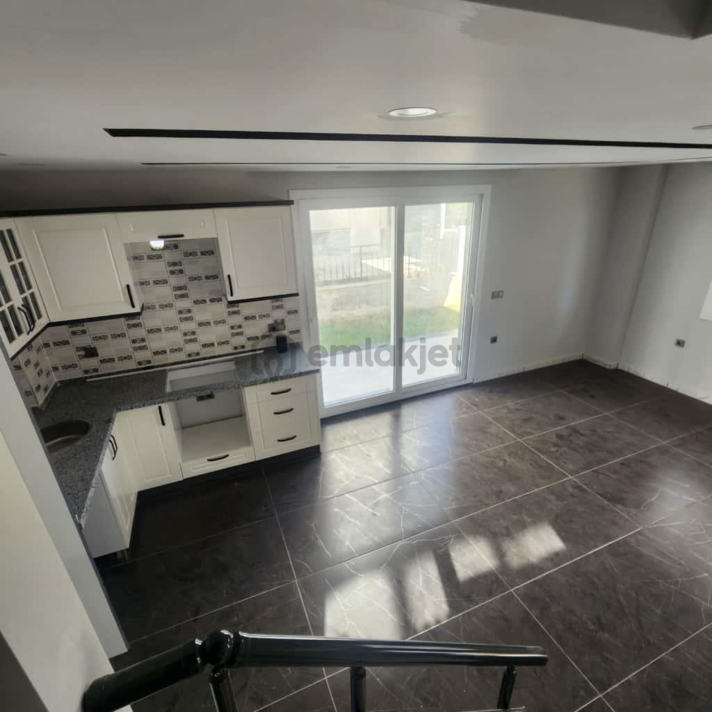 Didimde Denize 700 Metre 3+1 Açık Mutfak Villa - 8