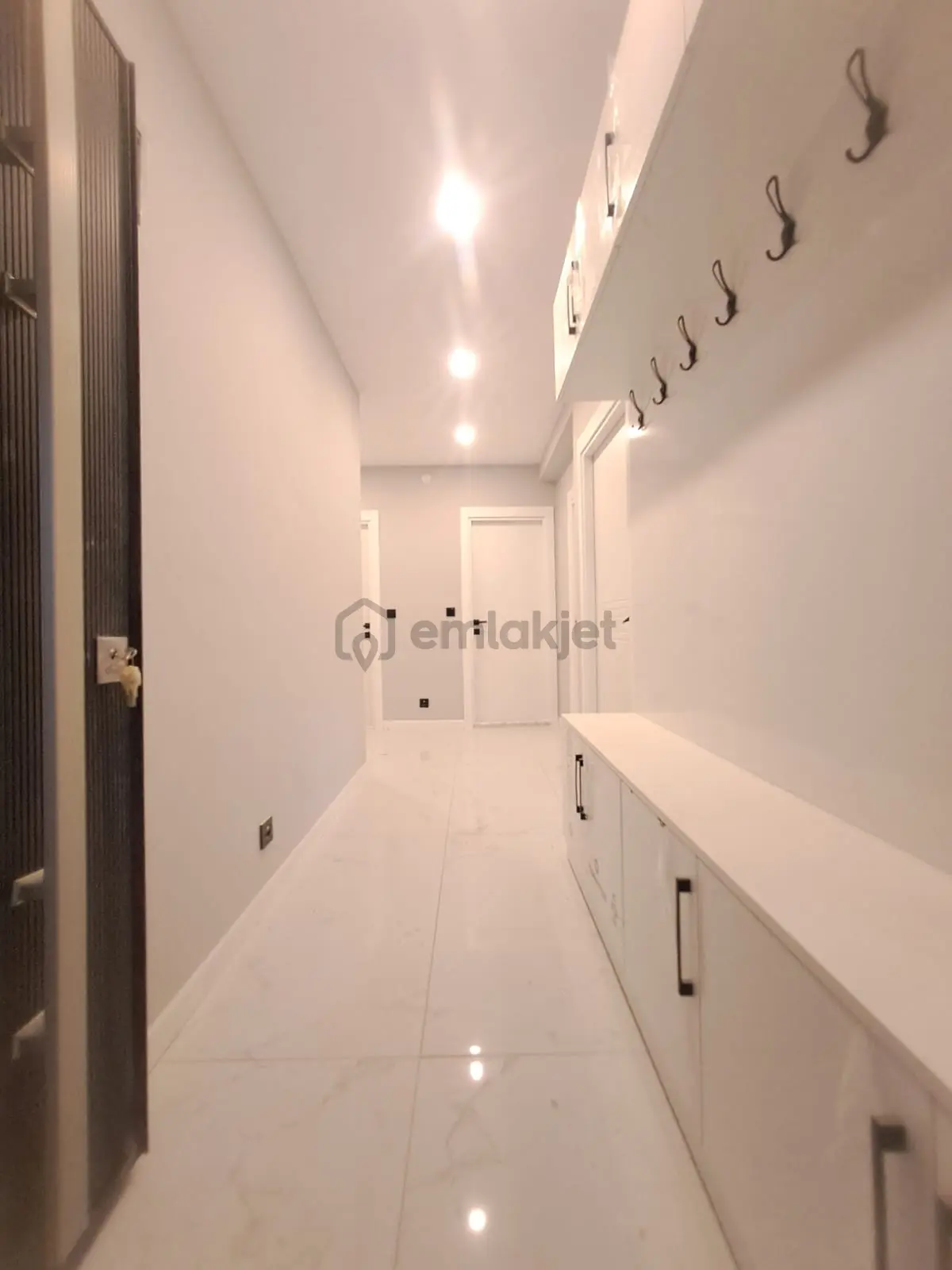 2+1 100 M2 3 Katlı Binanın 2 Katında (d200) - 19