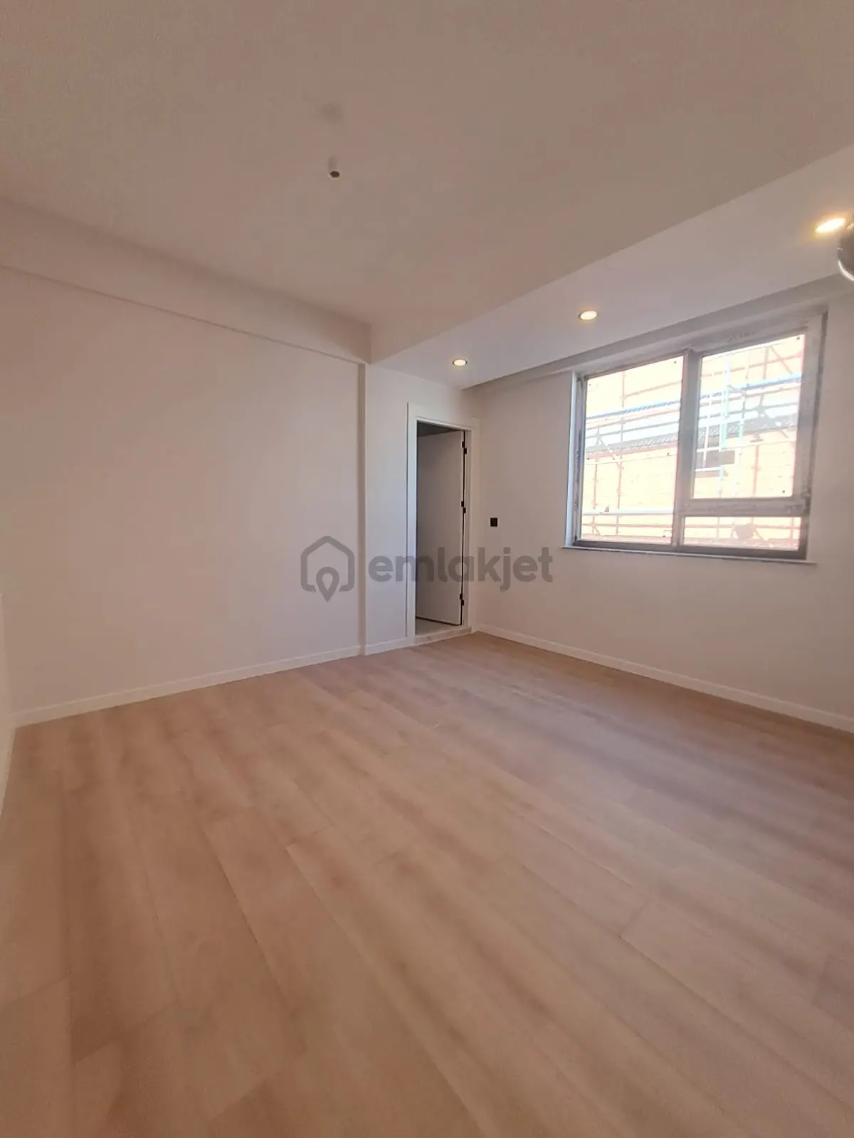 2+1 100 M2 3 Katlı Binanın 2 Katında (d200) - 17