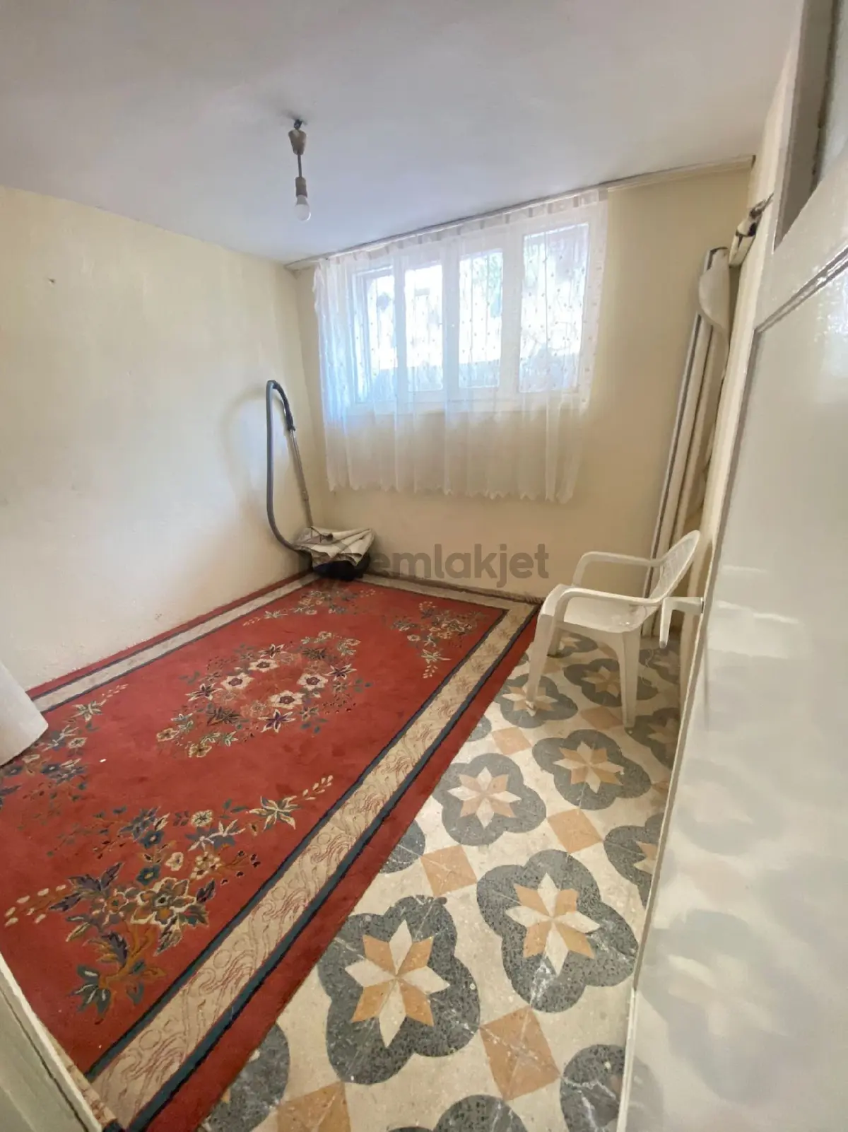 Akay Gayrimenkulden Turan Mahallesinde Yarı Bodrum Daire - 5