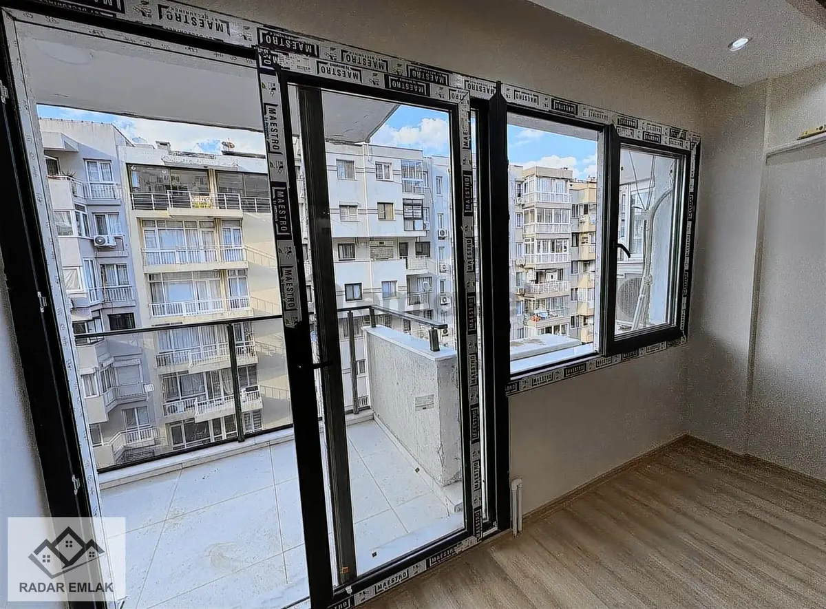 Mithatpaşa Caddesinde Arakat Full Tadilatlı Lüks Daire - 15