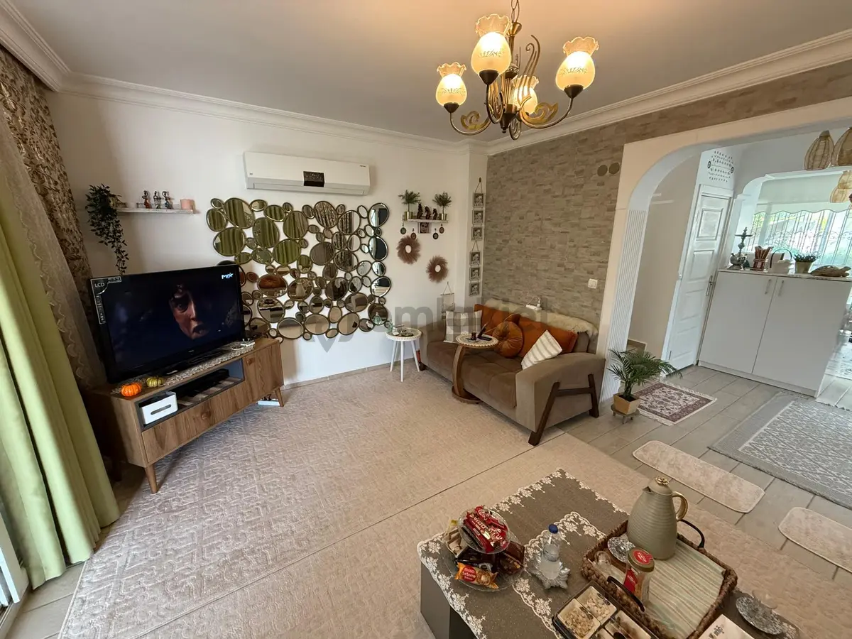 Kuşadası Davutlar Caferli'de Deniz Manzaralı Satılık Villa - 11