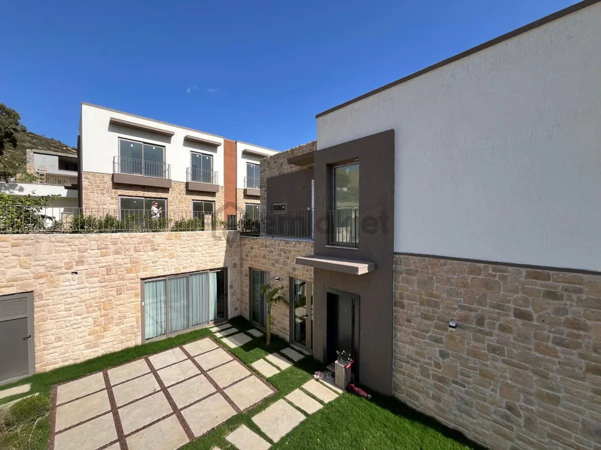 Bodrum Dereköyde Satılık Modern 2+1 Bahçe Katı Daire - 13
