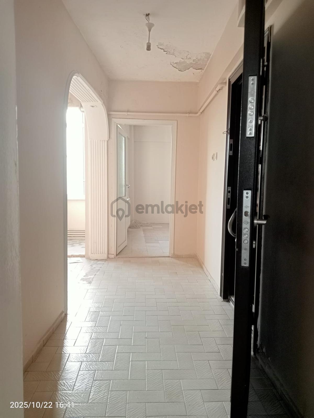 Demirsubaşı Mahallesinde 2+1 Satılık Daire - 5