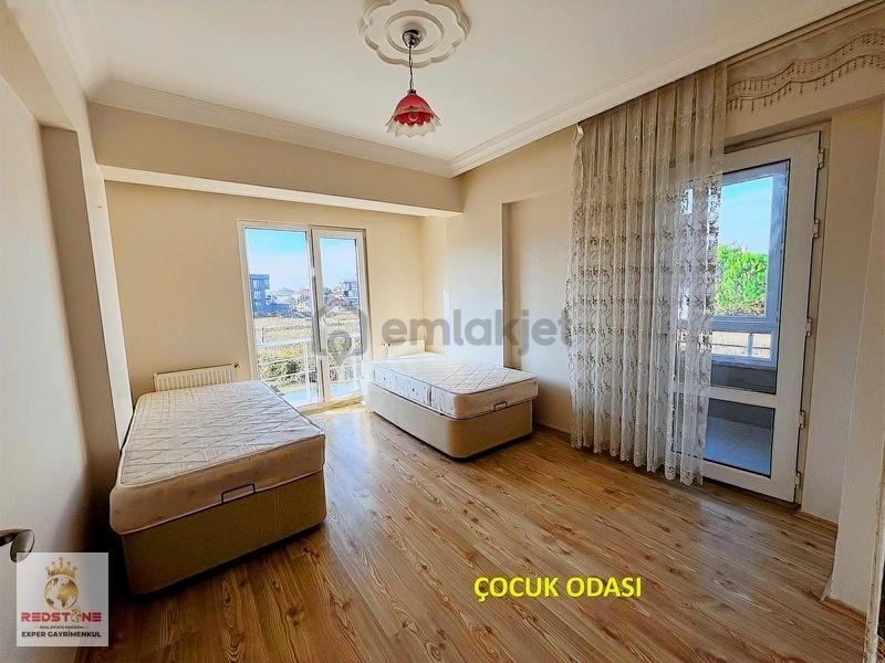 Karasu'da Cadde Üzerinde 324m2 Arsa Payına Sahip 3+1 Villa - 27