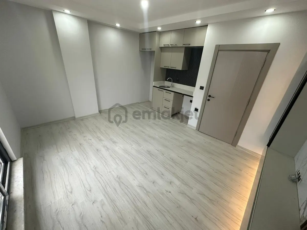 Yatırımlık , Şık , Katta 1+1 Daire - 4