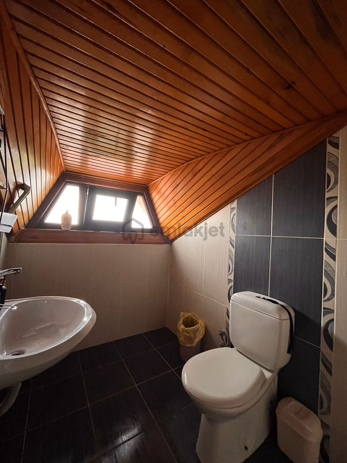 Sahibinden Sahibinden Serdivanın Merkezi 5+1 Satılık Triplex - 23
