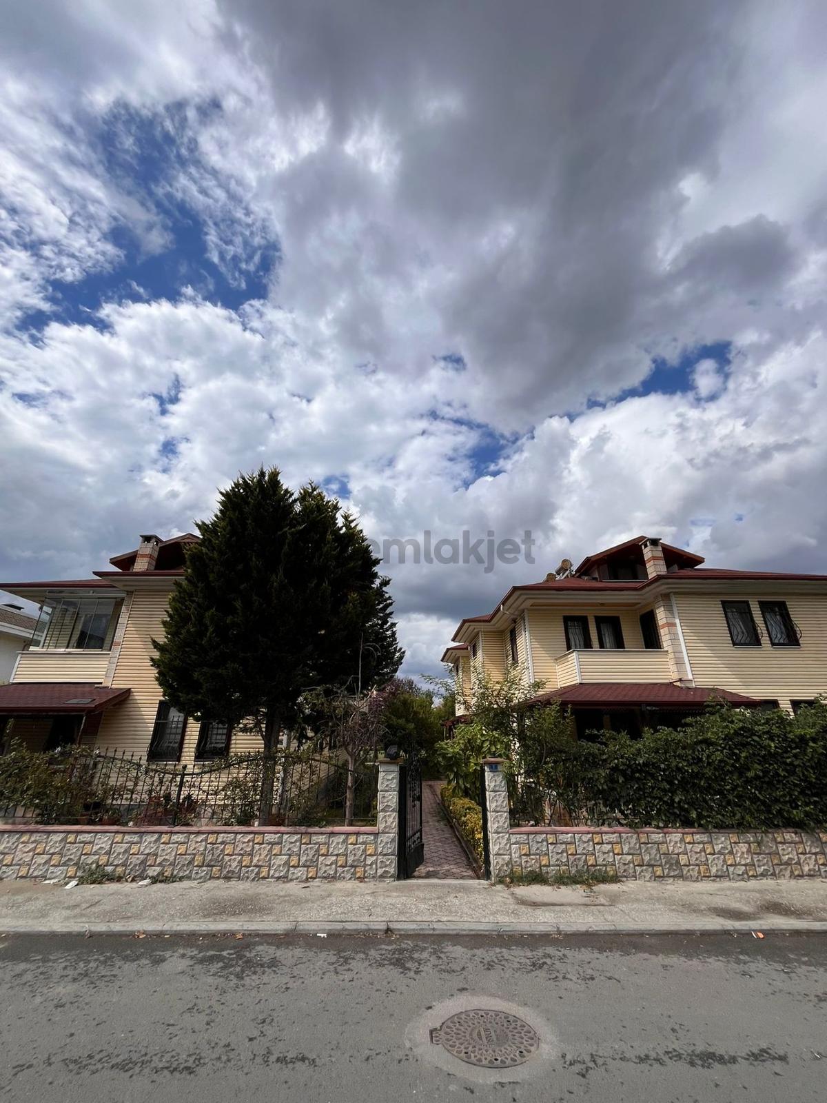Sahibinden Sahibinden Serdivanın Merkezi 5+1 Satılık Triplex - 25