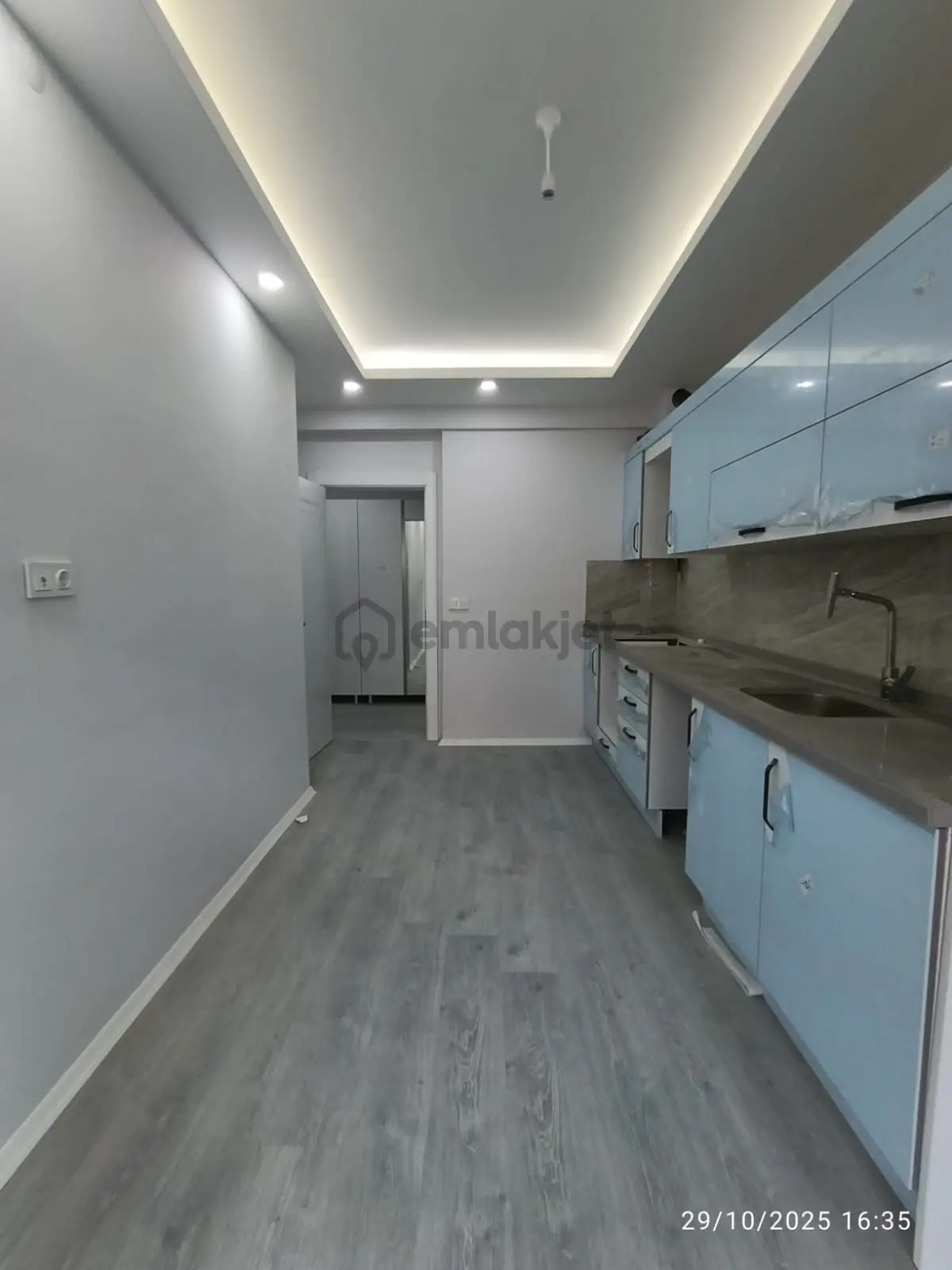 Çamlıca Mahallesinde Satılık 3+1 Daire - 3