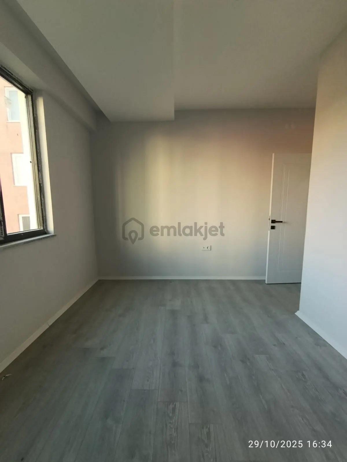 Çamlıca Mahallesinde Satılık 3+1 Daire - 11