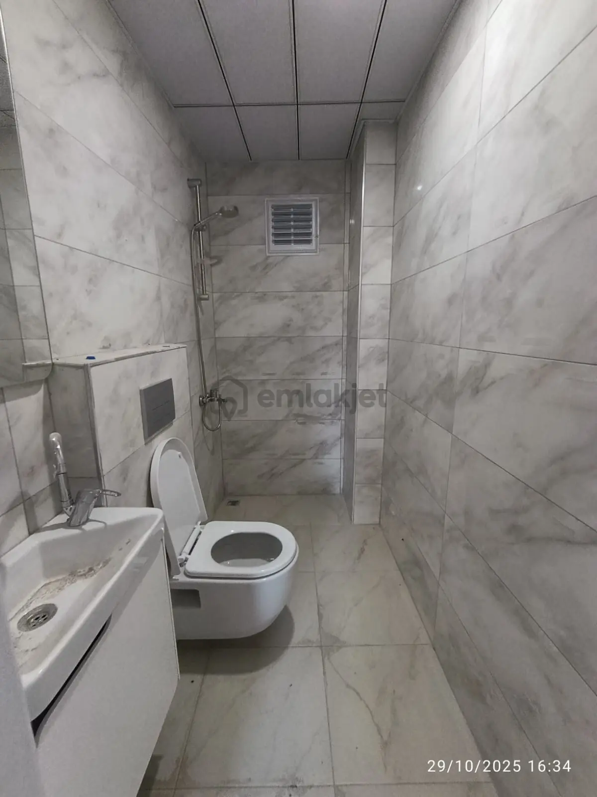 Çamlıca Mahallesinde Satılık 3+1 Daire - 19