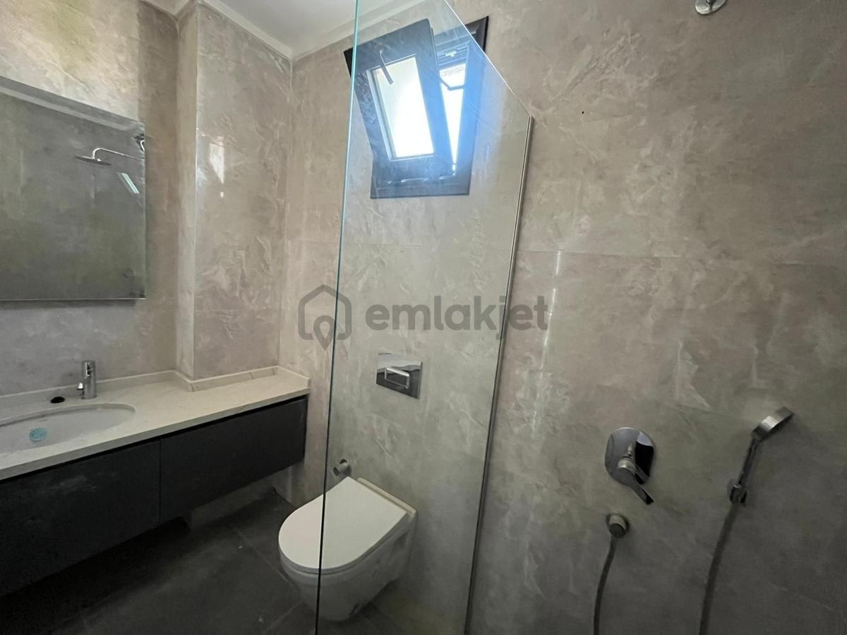 Mumcularda Satılık 3+1 Müstakil - 30