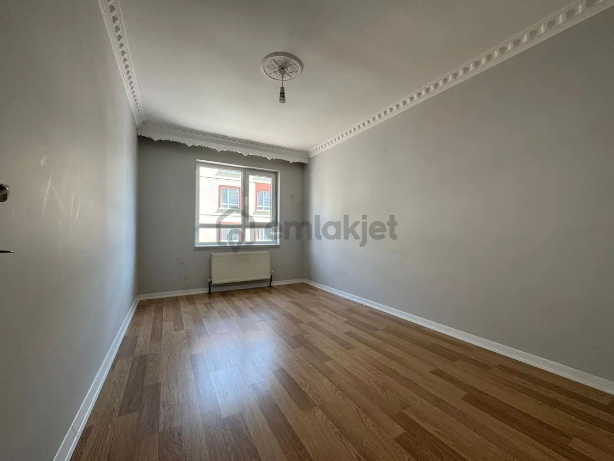 Atapark Mahallesi'nde Genç Binada Full Yapılı 3+1 Daire! - 11