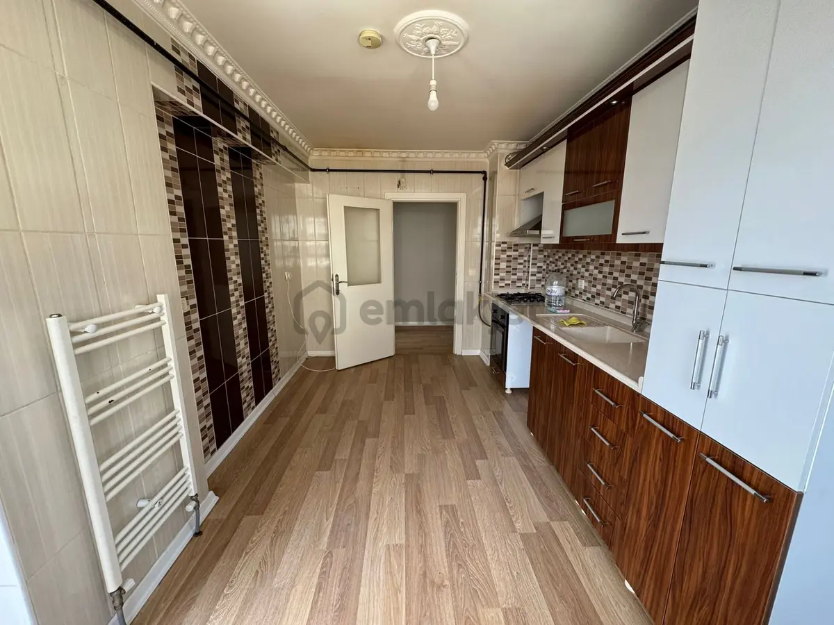 Atapark Mahallesi'nde Genç Binada Full Yapılı 3+1 Daire! - 3