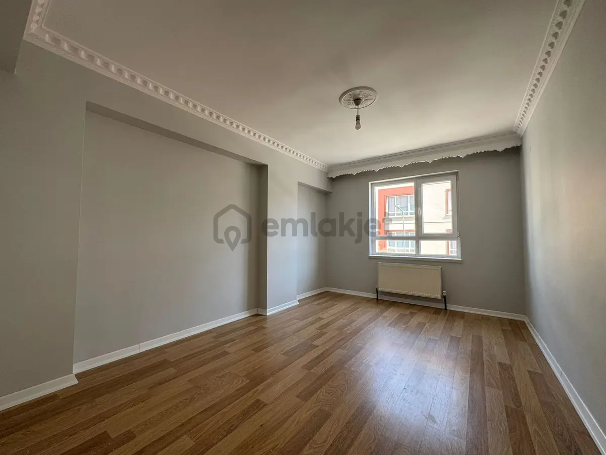 Atapark Mahallesi'nde Genç Binada Full Yapılı 3+1 Daire! - 13
