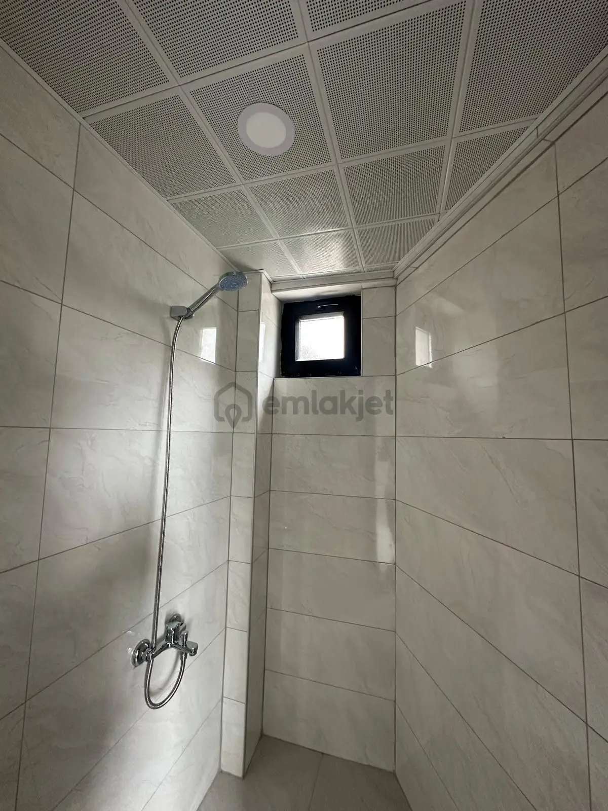 Atapark Mahallesi'nde Cadde Üzerinde Sıfır Binada Full Yapılı Daire! - 11