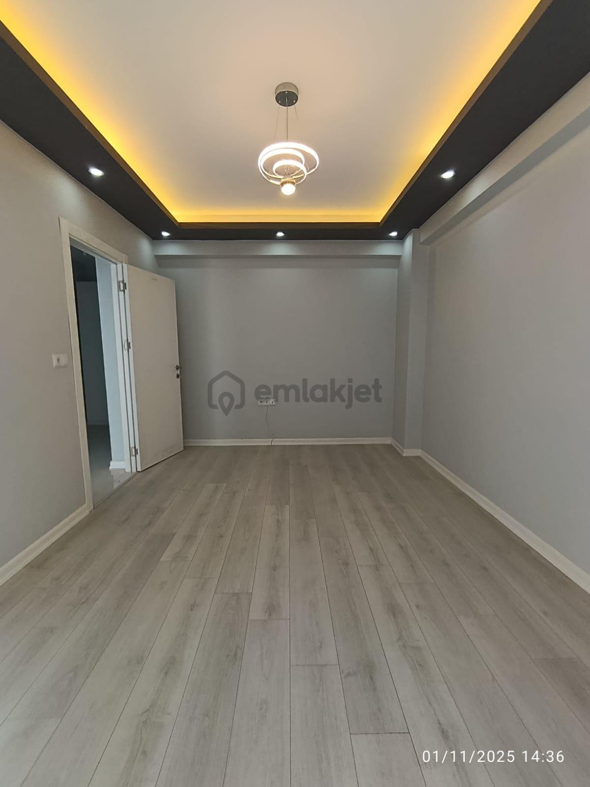 Çamlıca Mahallesinde 2+0 Satılık Daireler - 2
