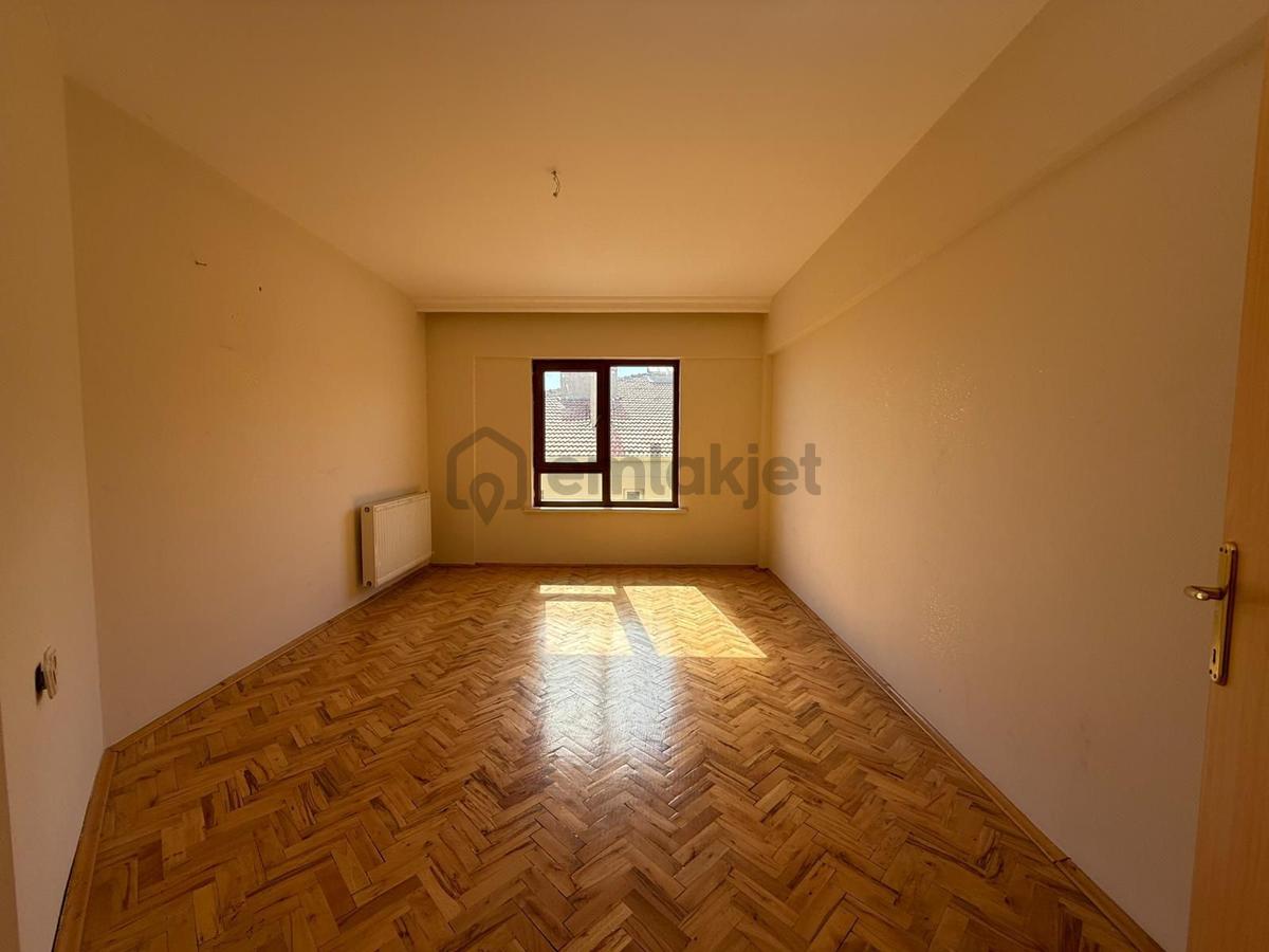 Osmangazi Mahallesi'nde Cadde Üzerinde 4+2 Dubleks Daire! - 8