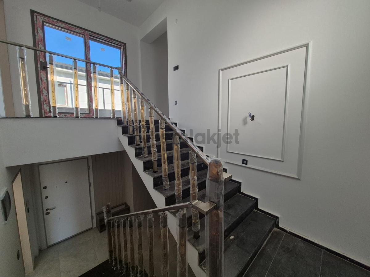 Sabri Pınarbaşı Gayrimenkul'den Akçay'da Satılık Sıfır Tek Müstakil Havuzlu Villa - 33