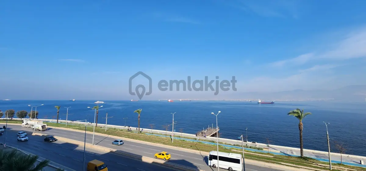 Körfez Manzaralı Satılık Yalı Dairesi - 3