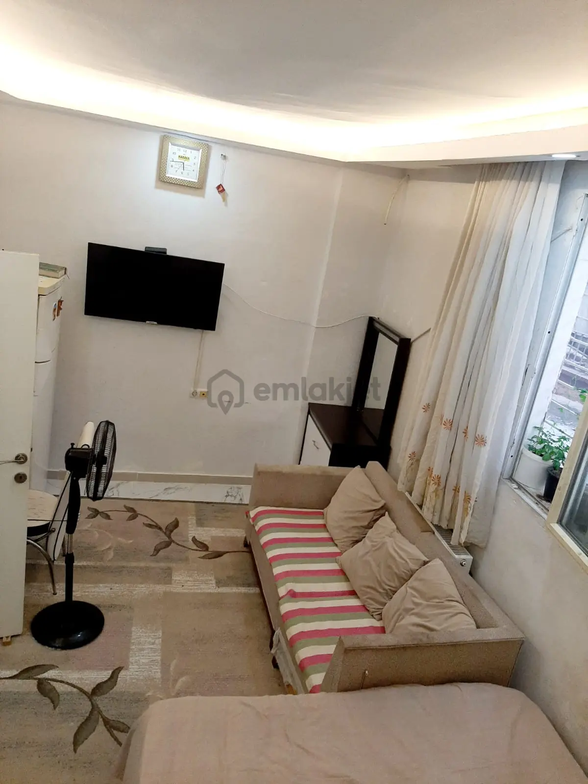Sahibinden Sahibinden Acil Satılık 1+1 Doğalgazlı Daire Konak Arena Otel Arkası - 3