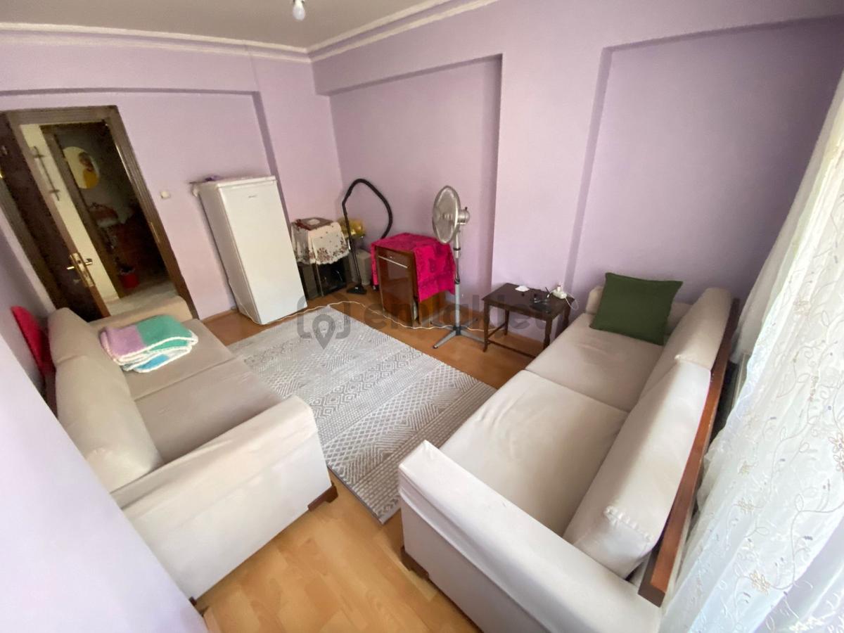 Kuşcağız Mahallesi'nde Cadde Üzerinde Çift Teras Balkonlu 3+1 Daire! - 16