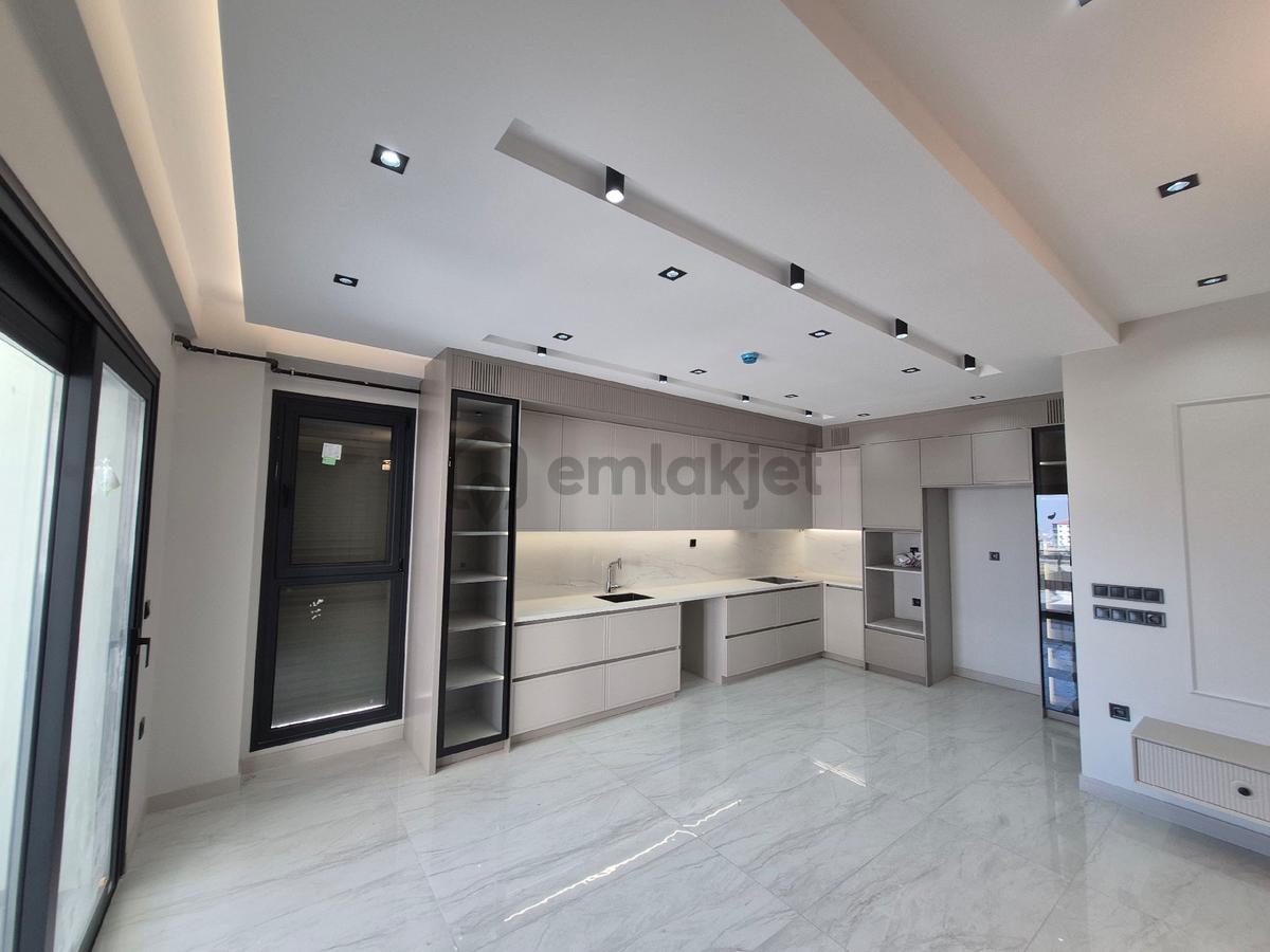 Çalışkandan Yeni Şafak Mah 3+1 190 M2 - 12