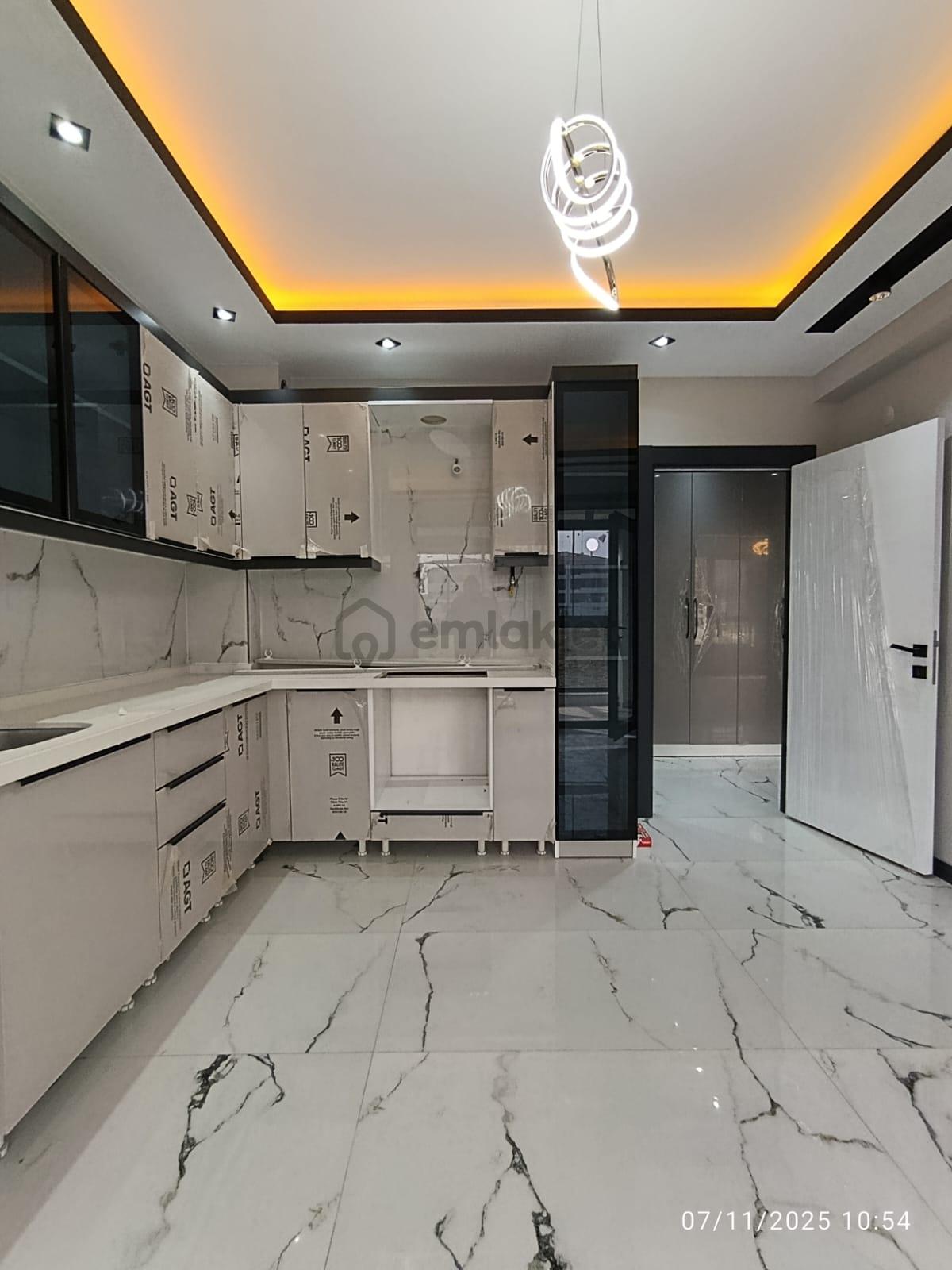 Çamlıca Mahallesinde 3+1 Satılık Daire - 3