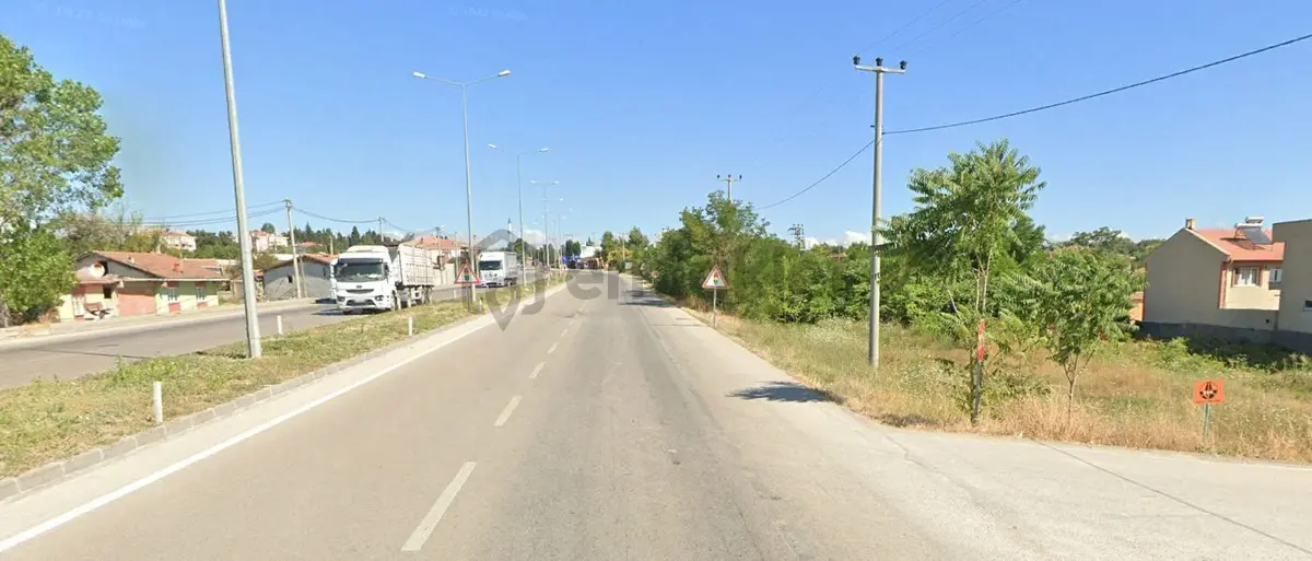 Aksakal Mah. Yol Üstü İmarlı Satılık Arsa - 4