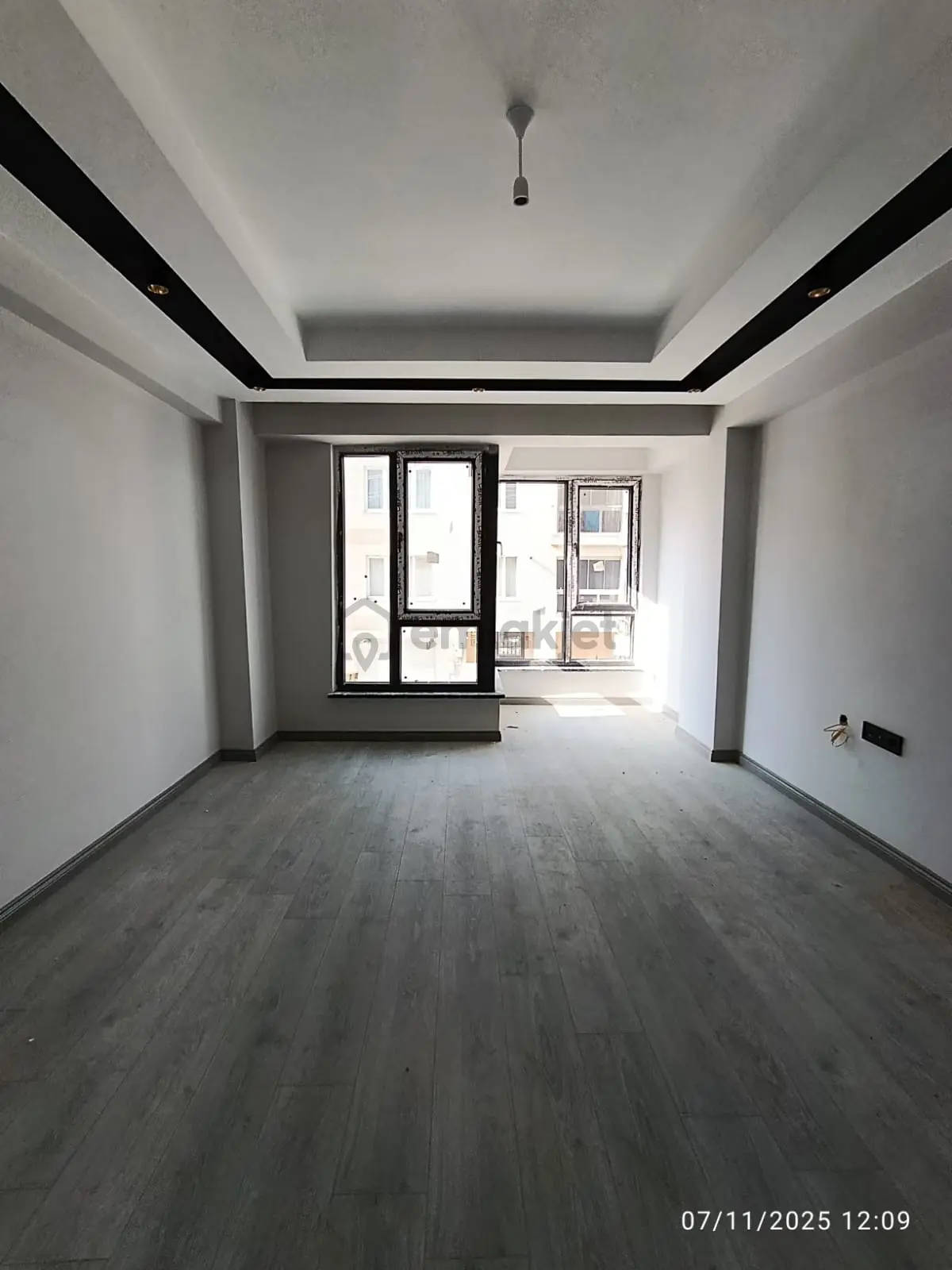 Çamlıca Mahallesinde Satılık 3+1 Daire - 4