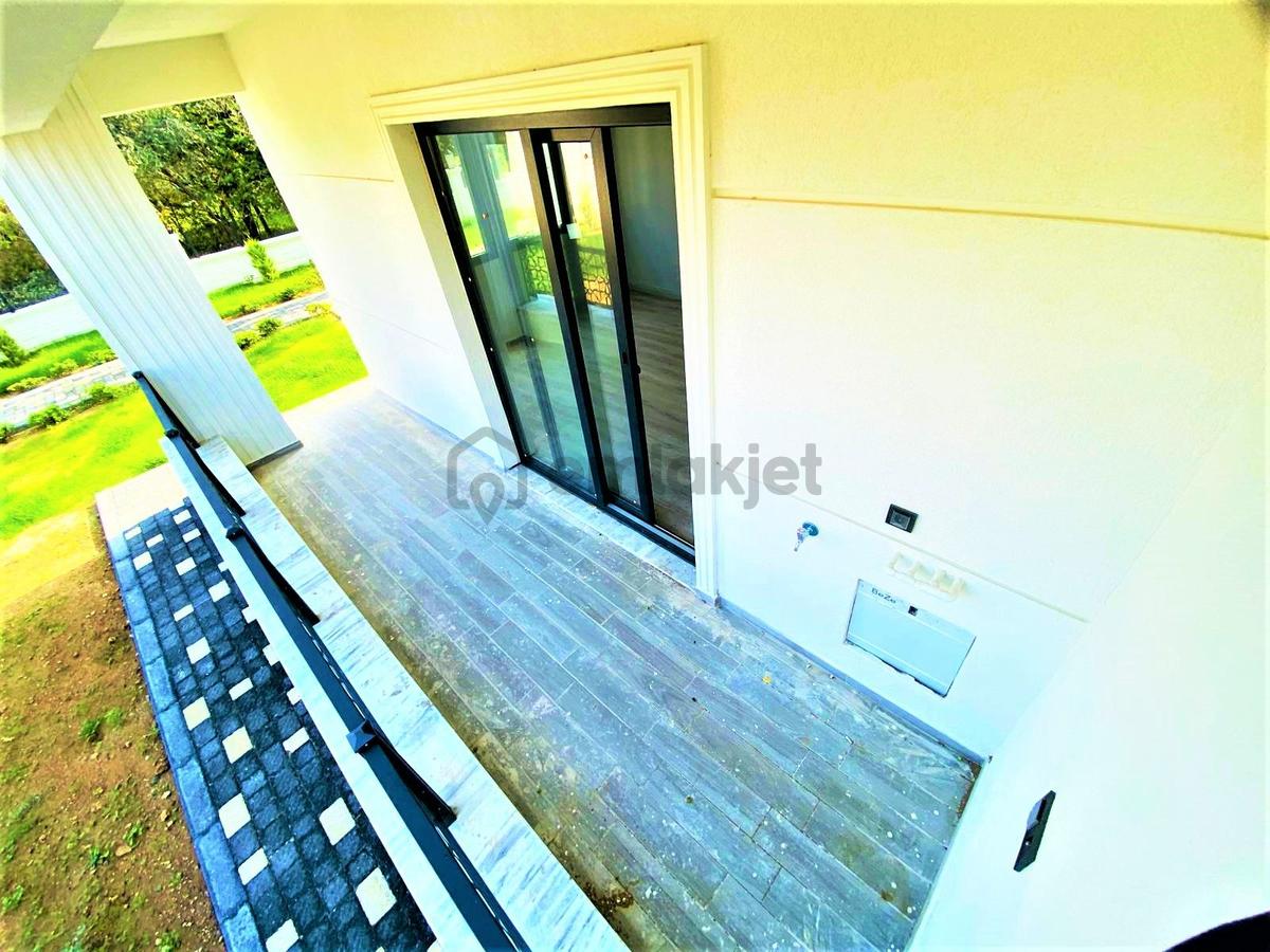 Güre De 2+1 Geniş Bahçe Kullanımlı Satılık Daire - 22