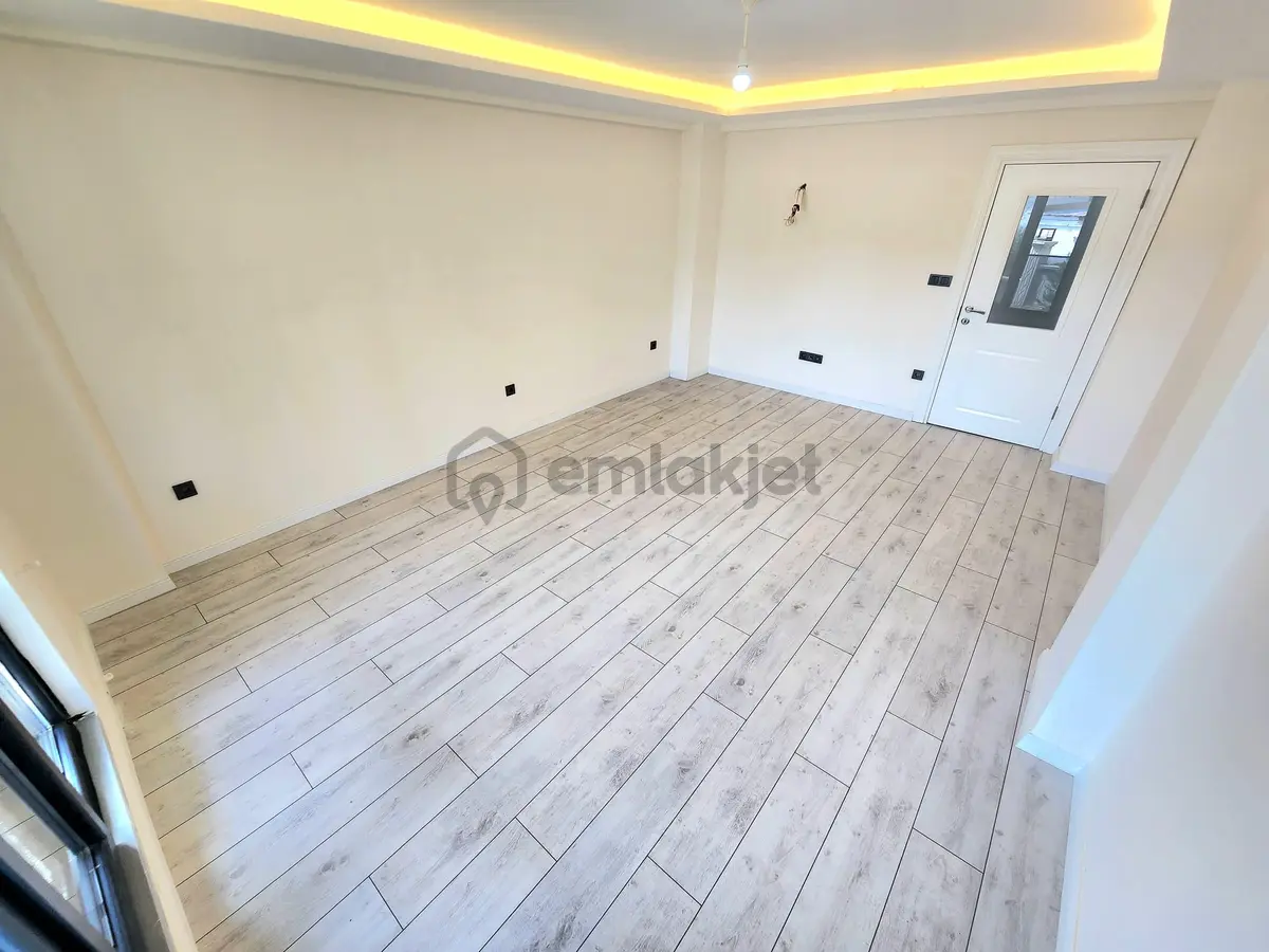 ▶ ▶ Akçay Körfez'den 350 M2 Arsa İçinde Geniş Bahçeli 7+1 Bağımsız Tek Müstakil - 14