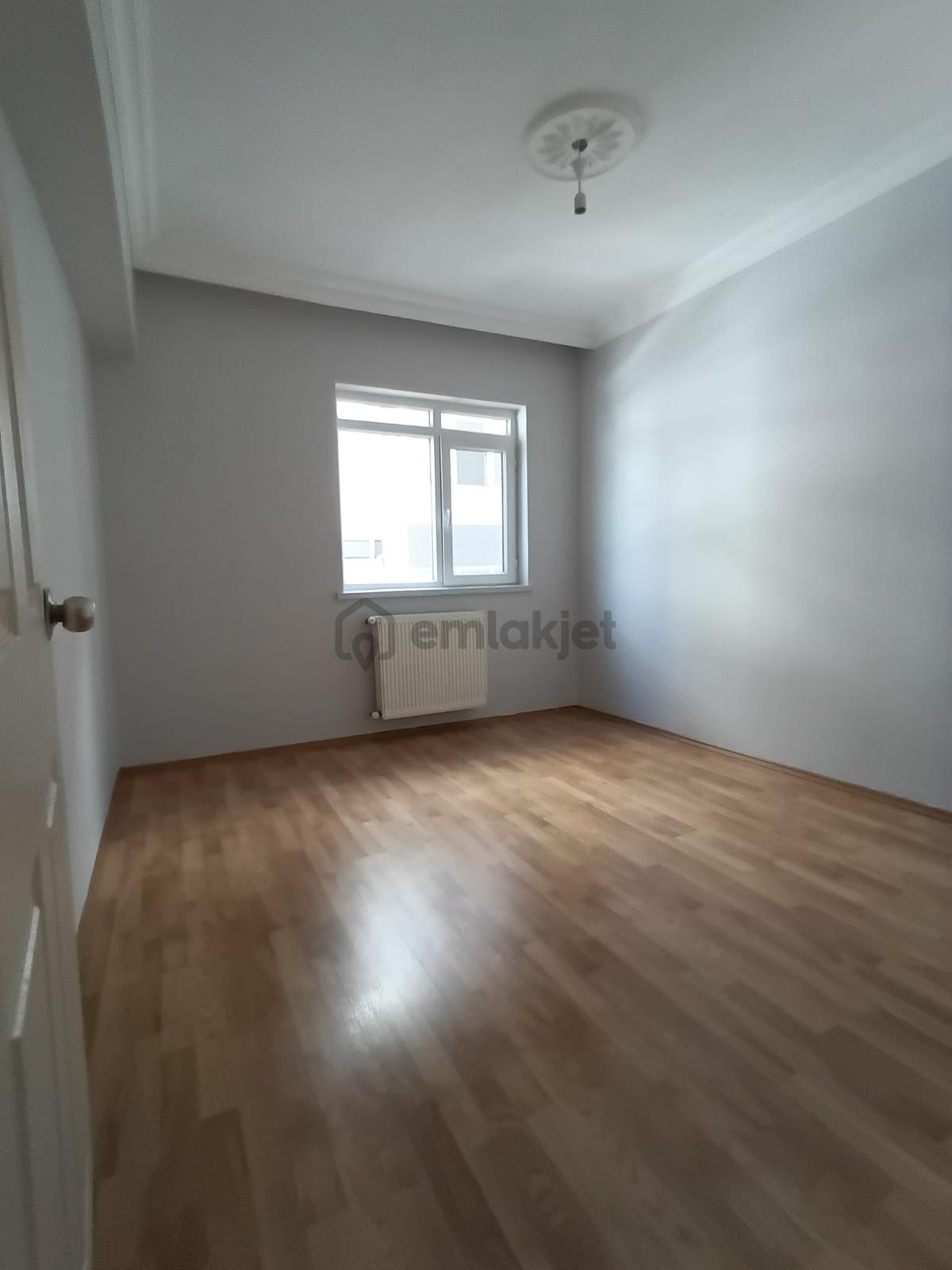 Bademlik Mahallesi'nde Cadde Üzerinde Katta 3+1 Daire! - 11