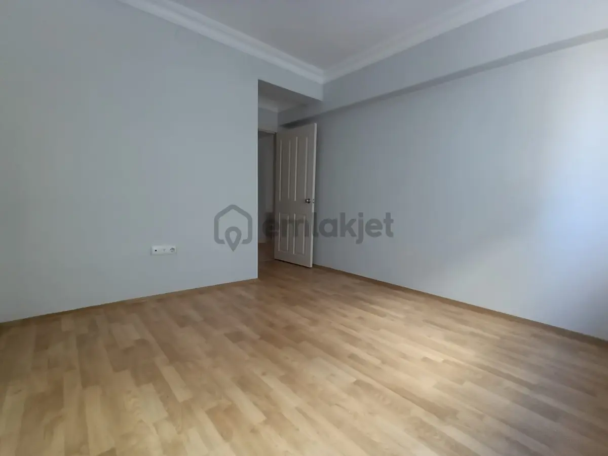 Bademlik Mahallesi'nde Cadde Üzerinde Katta 3+1 Daire! - 10