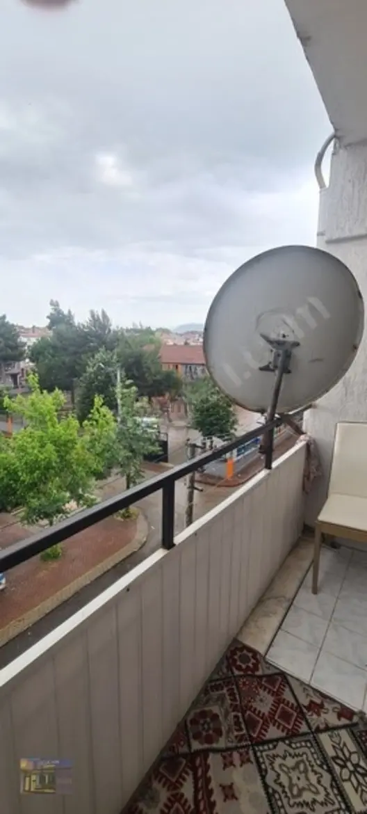 İnegöl Merkezde Satılık 2+1 Ara Kat Daire - 16