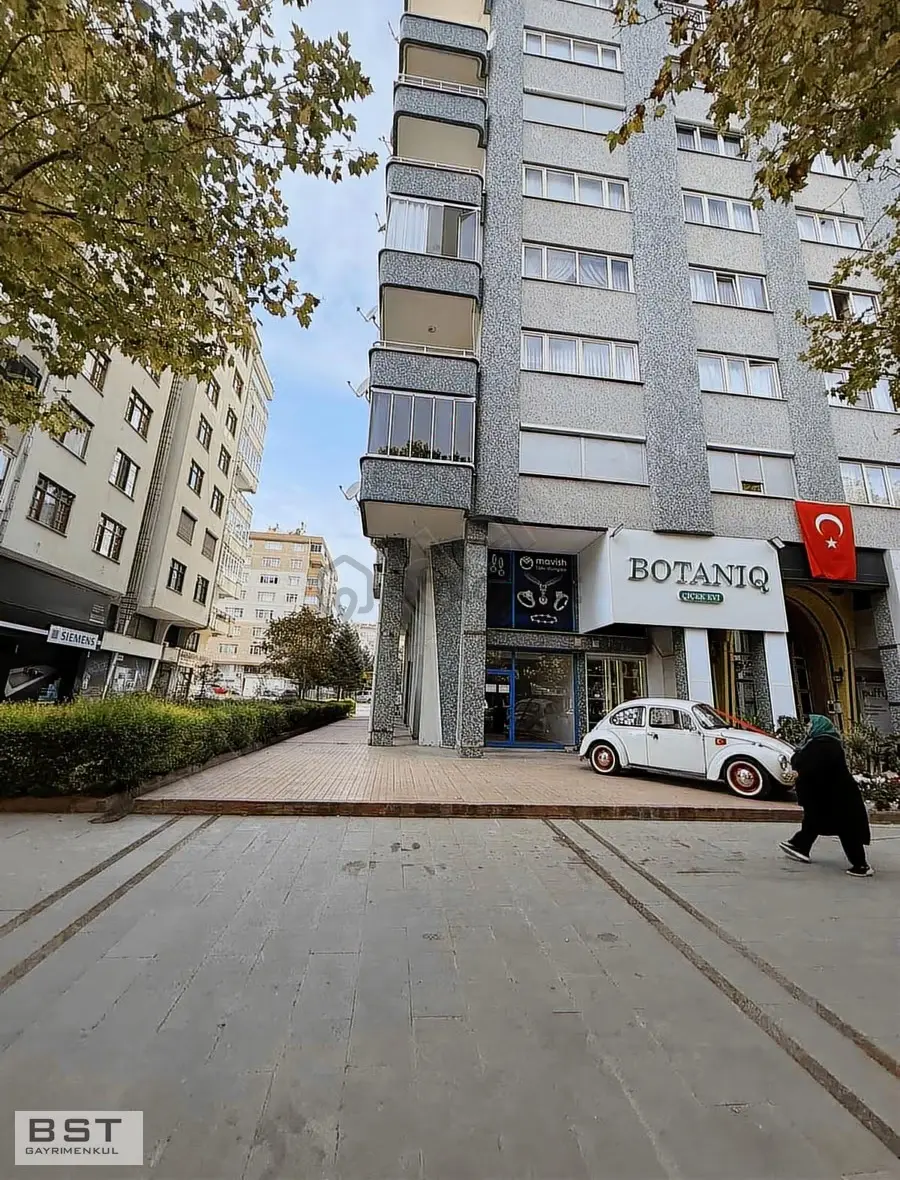 Kerkük Cd Üzeri Satılık 28 Giriş 28 Üst Katlı Dükkan - 13