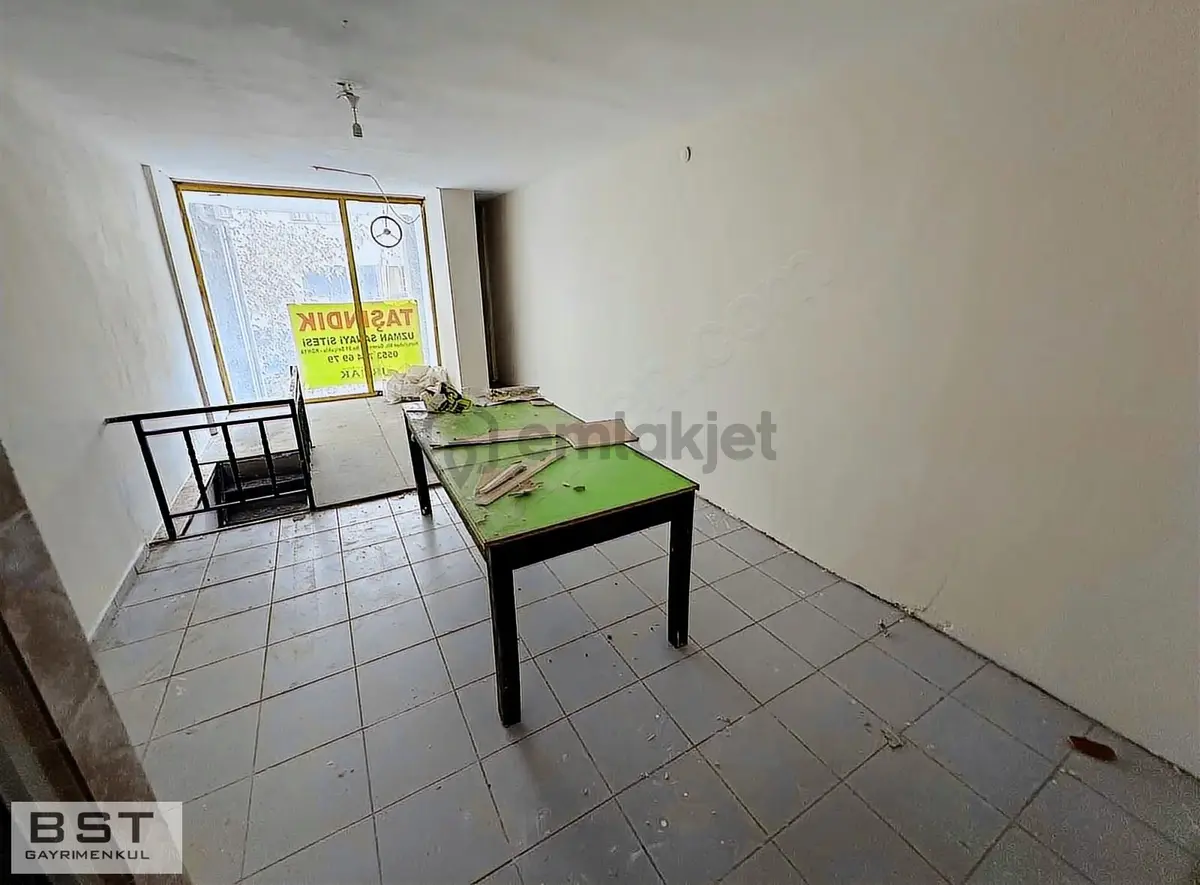 Kerkük Cd Üzeri Satılık 28 Giriş 28 Üst Katlı Dükkan - 19