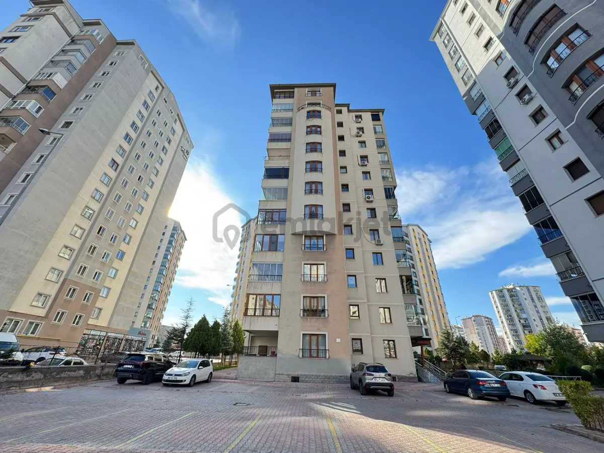 Köşk Mahallesi'nde Site İçinde Satılık 4+1 Daire - 3